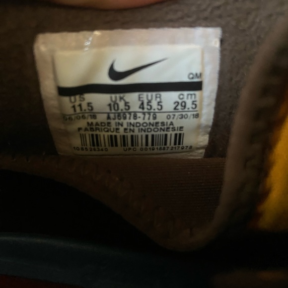 NIKE Men’s Size 11.5
Portmore II Solarsoft Mid Bota Wheat Gum Light Brown - Picture 9 of 16